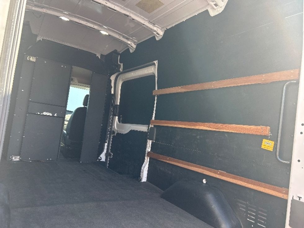 Cargo Van (Panel Van)-Light and Medium Duty Trucks-Ford-2022-Transit 250-Harrisburg-PA-141,000\n\t\tmiles-$ 27,500 - Image 11