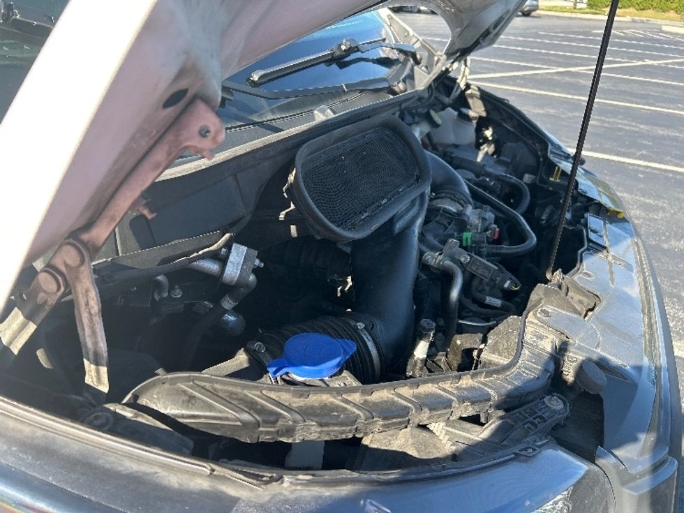 Cargo Van (Panel Van)-Light and Medium Duty Trucks-Ford-2022-Transit 250-Harrisburg-PA-141,000\n\t\tmiles-$ 27,500 - Image 22