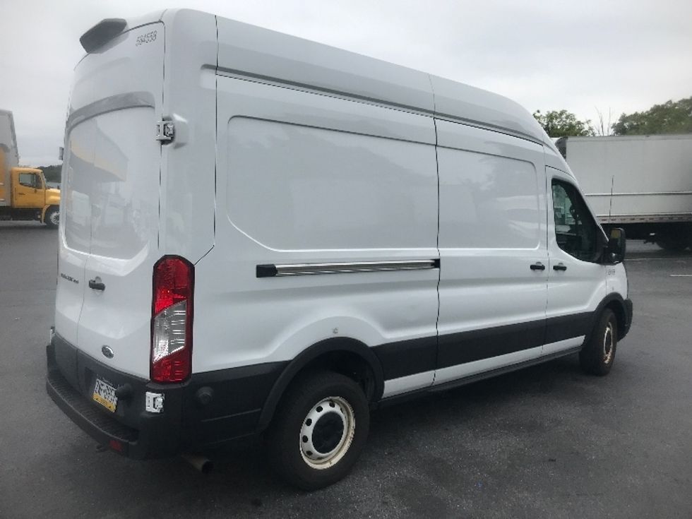 Cargo Van (Panel Van)-Light and Medium Duty Trucks-Ford-2022-Transit 250-Harrisburg-PA-158,176\n\t\tmiles-$ 25,000 - Image 13