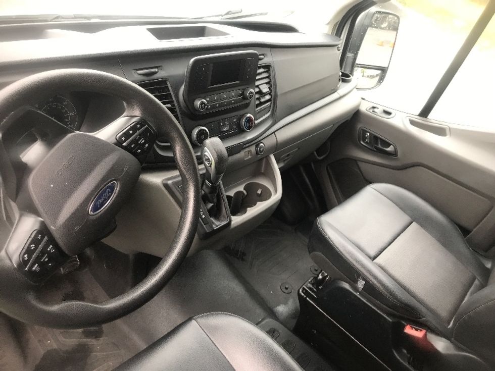Cargo Van (Panel Van)-Light and Medium Duty Trucks-Ford-2022-Transit 250-Harrisburg-PA-158,176\n\t\tmiles-$ 25,000 - Image 17