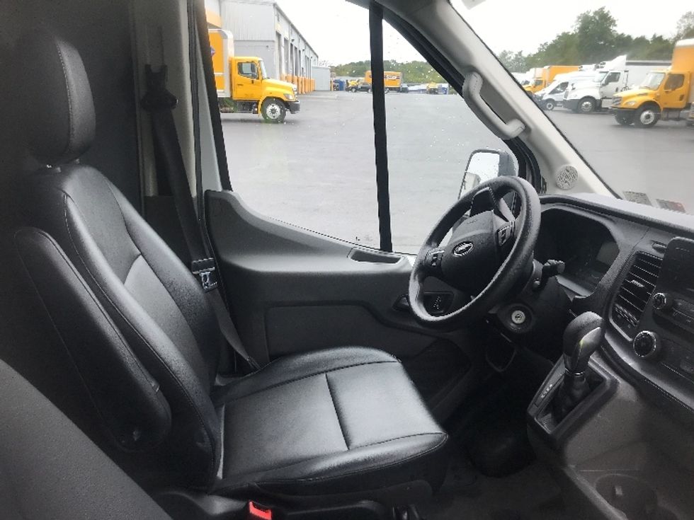 Cargo Van (Panel Van)-Light and Medium Duty Trucks-Ford-2022-Transit 250-Harrisburg-PA-158,176\n\t\tmiles-$ 25,000 - Image 22