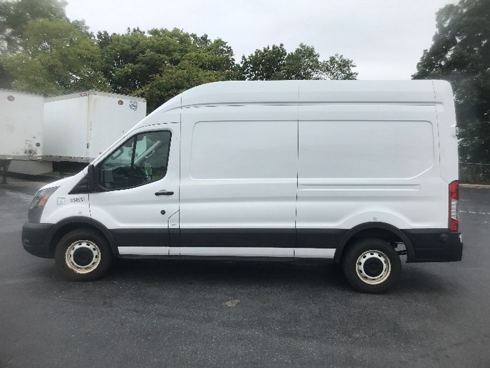 Cargo Van (Panel Van)-Light and Medium Duty Trucks-Ford-2022-Transit 250-Harrisburg-PA-158,176\n\t\tmiles-$ 25,000 - Image 4