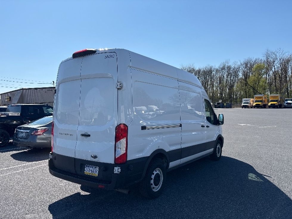 Cargo Van (Panel Van)-Light and Medium Duty Trucks-Ford-2022-Transit 250-Harrisburg-PA-76,587\n\t\tmiles-$ 40,500 - Image 10