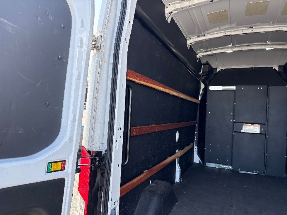 Cargo Van (Panel Van)-Light and Medium Duty Trucks-Ford-2022-Transit 250-Harrisburg-PA-76,587\n\t\tmiles-$ 40,500 - Image 8