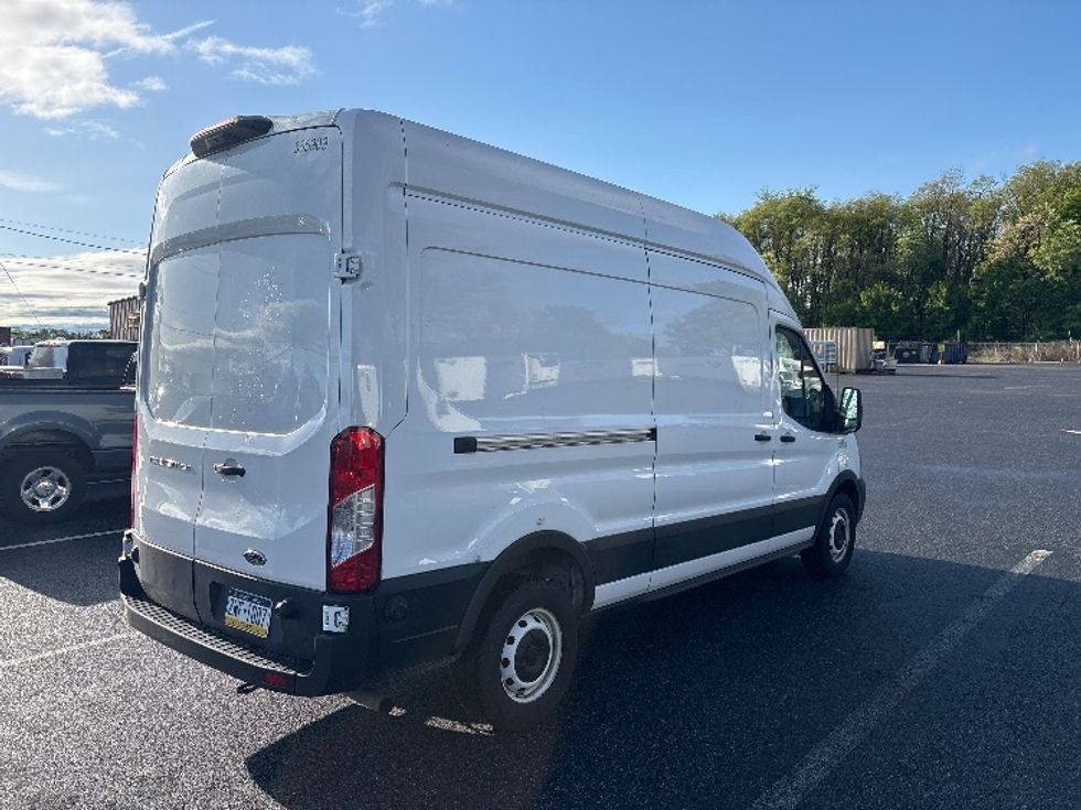 Cargo Van (Panel Van)-Light and Medium Duty Trucks-Ford-2022-Transit 250-Harrisburg-PA-78,252\n\t\tmiles-$ 39,000 - Image 10