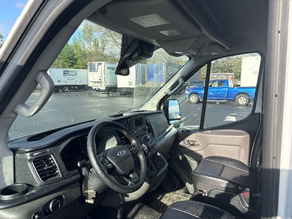 Cargo Van (Panel Van)-Light and Medium Duty Trucks-Ford-2022-Transit 250-Harrisburg-PA-78,252\n\t\tmiles-$ 39,000 - Image 13