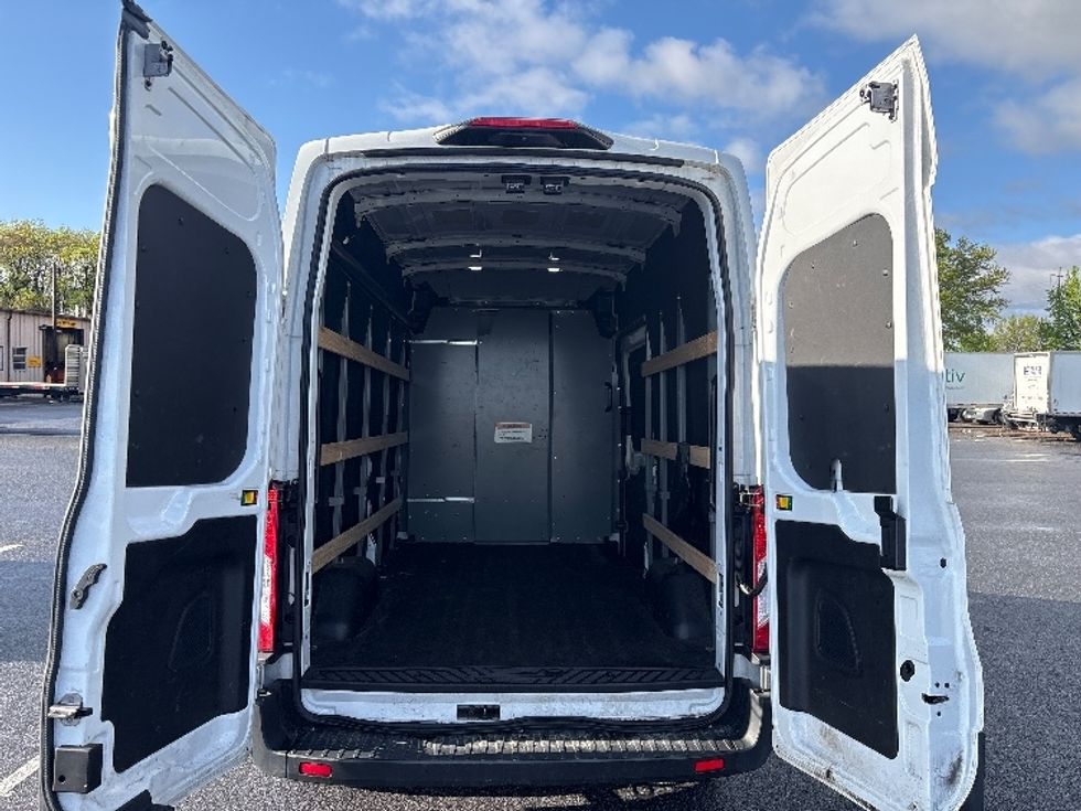 Cargo Van (Panel Van)-Light and Medium Duty Trucks-Ford-2022-Transit 250-Harrisburg-PA-78,467\n\t\tmiles-$ 39,000 - Image 7