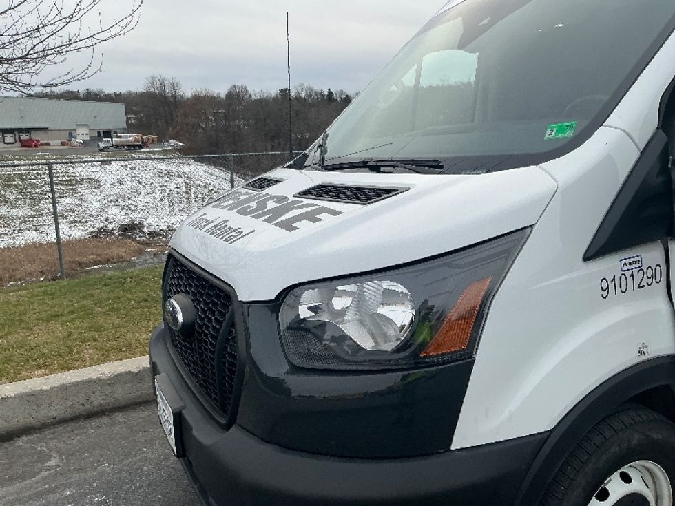 Cargo Van (Panel Van)-Light and Medium Duty Trucks-Ford-2022-Transit 250-Harrisburg-PA-81,589\n\t\tmiles-$ 37,500 - Image 26
