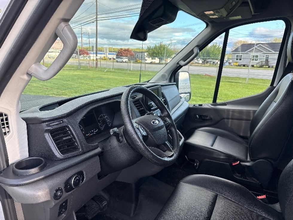 Cargo Van (Panel Van)-Light and Medium Duty Trucks-Ford-2022-Transit 250-Harrisburg-PA-83,111\n\t\tmiles-$ 38,500 - Image 13