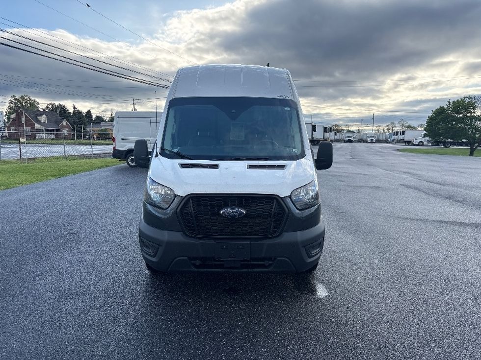 Cargo Van (Panel Van)-Light and Medium Duty Trucks-Ford-2022-Transit 250-Harrisburg-PA-83,111\n\t\tmiles-$ 38,500 - Image 2