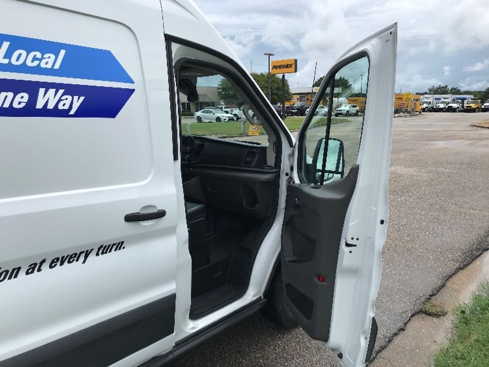 Cargo Van (Panel Van)-Light and Medium Duty Trucks-Ford-2022-Transit 250-Homewood-AL-108,650\n\t\tmiles-$ 33,000 - Image 20