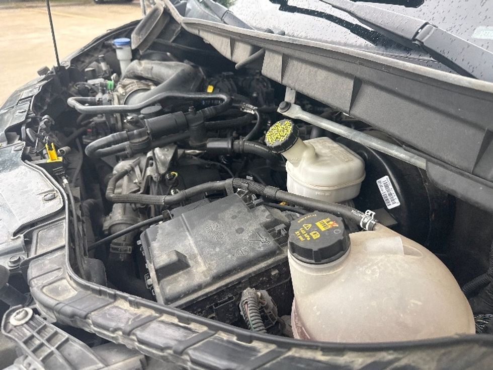 Cargo Van (Panel Van)-Light and Medium Duty Trucks-Ford-2022-Transit 250-Houston-TX-81,861\n\t\tmiles-$ 39,750 - Image 21