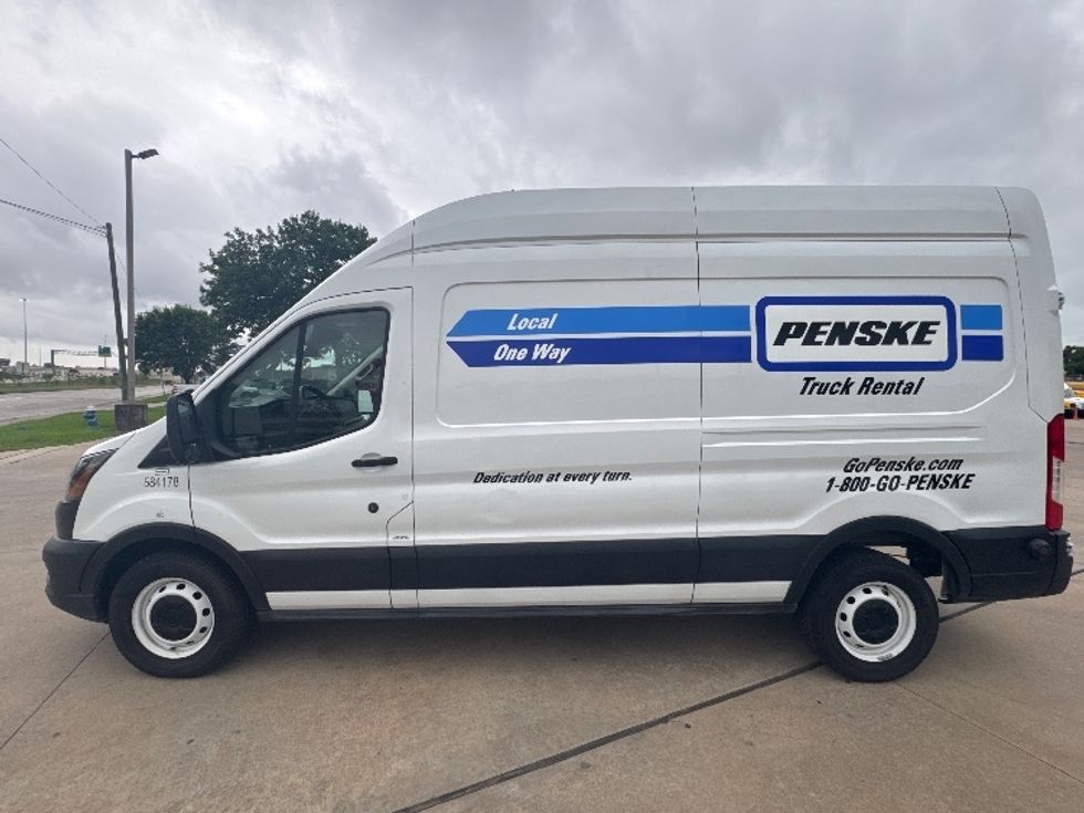 Cargo Van (Panel Van)-Light and Medium Duty Trucks-Ford-2022-Transit 250-Houston-TX-81,861\n\t\tmiles-$ 39,750 - Image 4