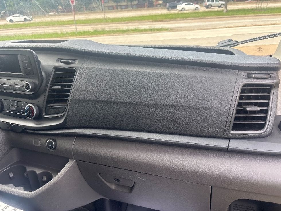 Cargo Van (Panel Van)-Light and Medium Duty Trucks-Ford-2022-Transit 250-Houston-TX-90,508\n\t\tmiles-$ 34,000 - Image 17