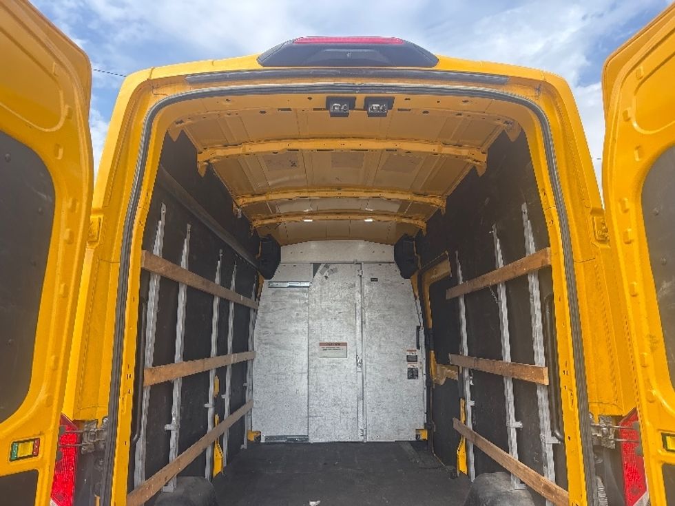 Cargo Van (Panel Van)-Light and Medium Duty Trucks-Ford-2022-Transit 250-Houston-TX-90,508\n\t\tmiles-$ 34,000 - Image 7