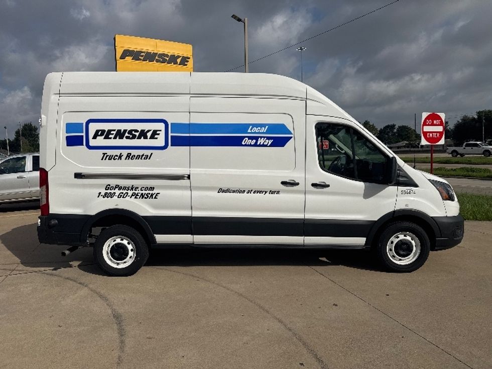 Cargo Van (Panel Van)-Light and Medium Duty Trucks-Ford-2022-Transit 250-Houston-TX-97,703\n\t\tmiles-$ 36,000 - Image 12