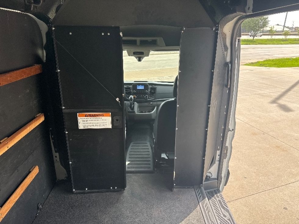Cargo Van (Panel Van)-Light and Medium Duty Trucks-Ford-2022-Transit 250-Houston-TX-97,703\n\t\tmiles-$ 36,000 - Image 23