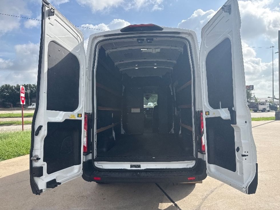 Cargo Van (Panel Van)-Light and Medium Duty Trucks-Ford-2022-Transit 250-Houston-TX-97,703\n\t\tmiles-$ 36,000 - Image 7