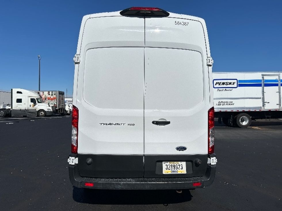 Cargo Van (Panel Van)-Light and Medium Duty Trucks-Ford-2022-Transit 250-Indianapolis-IN-137,979\n\t\tmiles-$ 28,500 - Image 6
