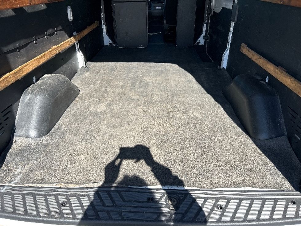 Cargo Van (Panel Van)-Light and Medium Duty Trucks-Ford-2022-Transit 250-Indianapolis-IN-137,979\n\t\tmiles-$ 28,500 - Image 8