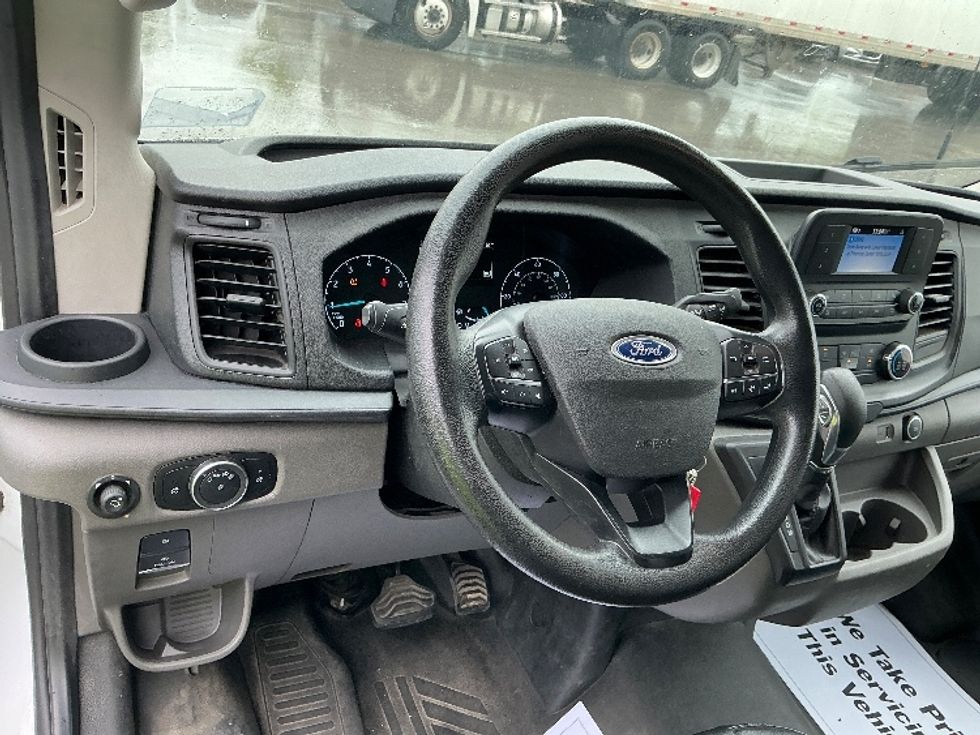 Cargo Van (Panel Van)-Light and Medium Duty Trucks-Ford-2022-Transit 250-Indianapolis-IN-84,103\n\t\tmiles-$ 38,000 - Image 18