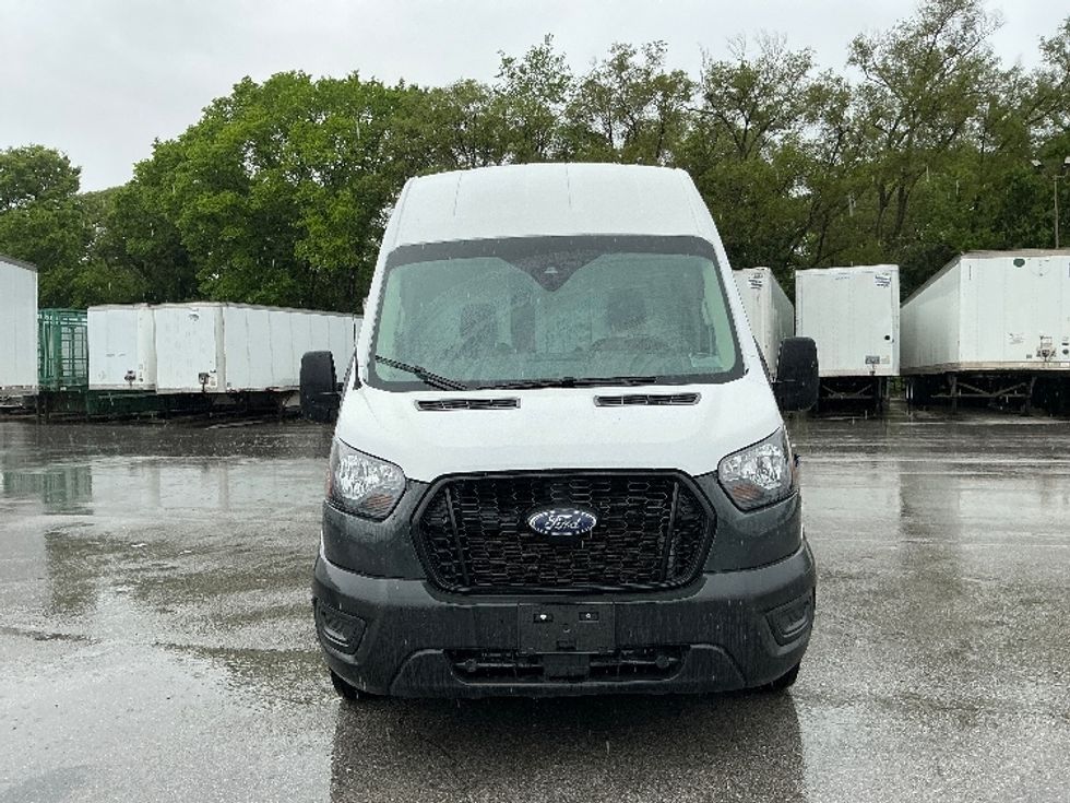 Cargo Van (Panel Van)-Light and Medium Duty Trucks-Ford-2022-Transit 250-Indianapolis-IN-84,103\n\t\tmiles-$ 38,000 - Image 2
