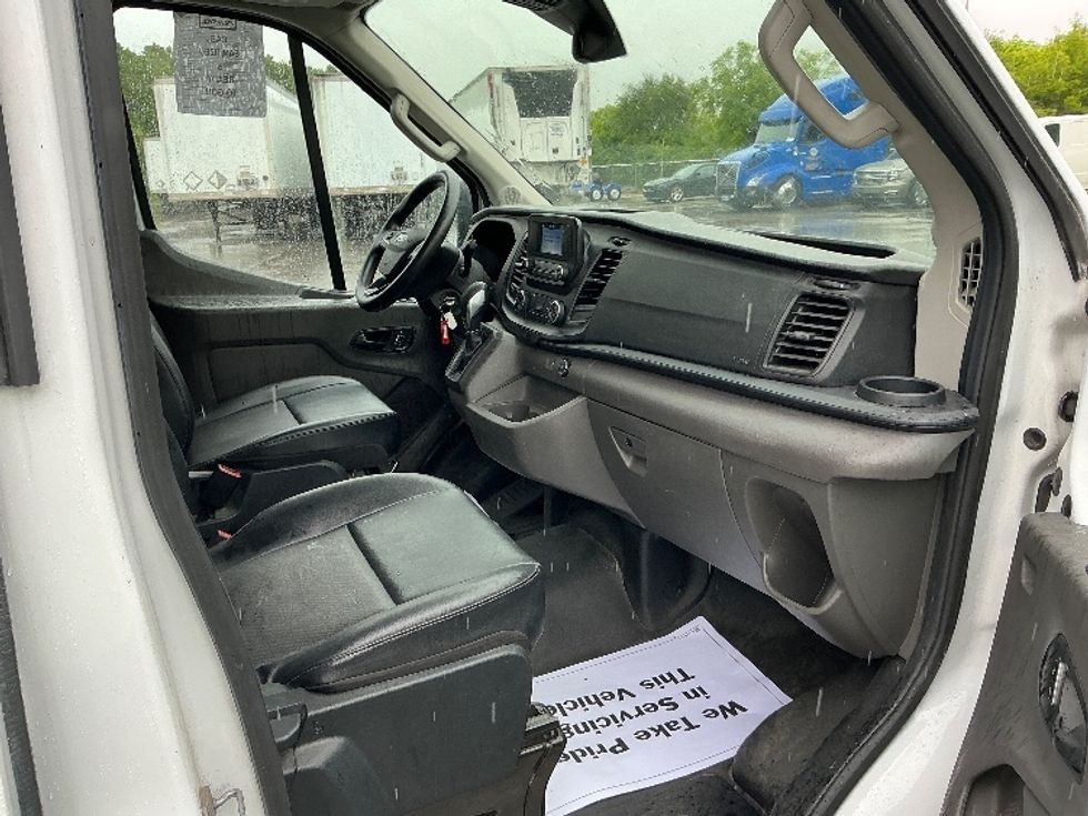 Cargo Van (Panel Van)-Light and Medium Duty Trucks-Ford-2022-Transit 250-Indianapolis-IN-84,103\n\t\tmiles-$ 38,000 - Image 22