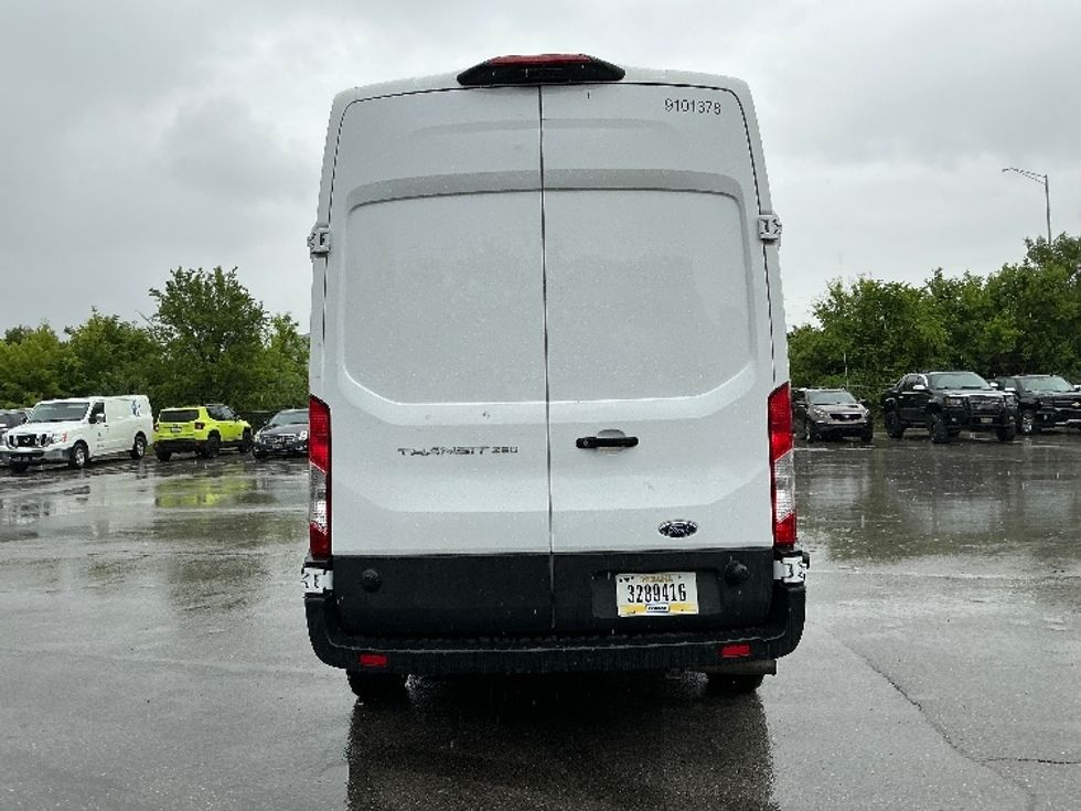 Cargo Van (Panel Van)-Light and Medium Duty Trucks-Ford-2022-Transit 250-Indianapolis-IN-84,103\n\t\tmiles-$ 38,000 - Image 7