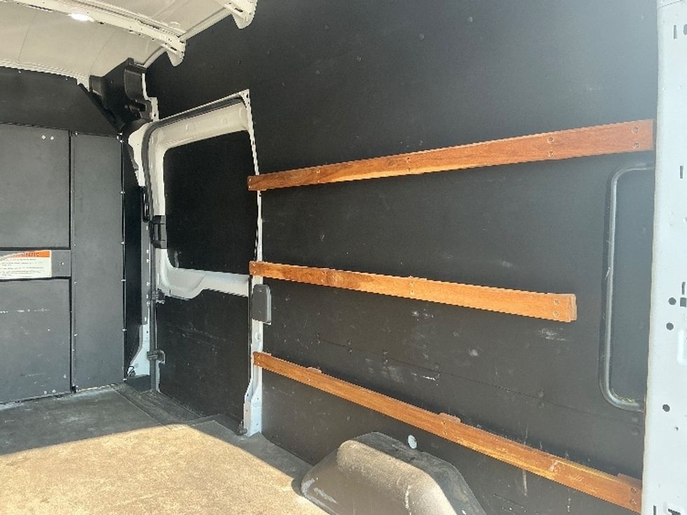 Cargo Van (Panel Van)-Light and Medium Duty Trucks-Ford-2022-Transit 250-Jacksonville-FL-145,770\n\t\tmiles-$ 28,000 - Image 11