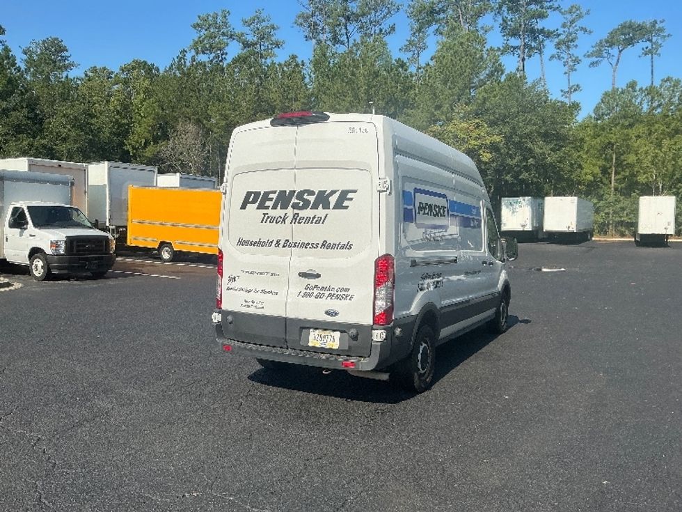 Cargo Van (Panel Van)-Light and Medium Duty Trucks-Ford-2022-Transit 250-Jacksonville-FL-145,770\n\t\tmiles-$ 28,000 - Image 12