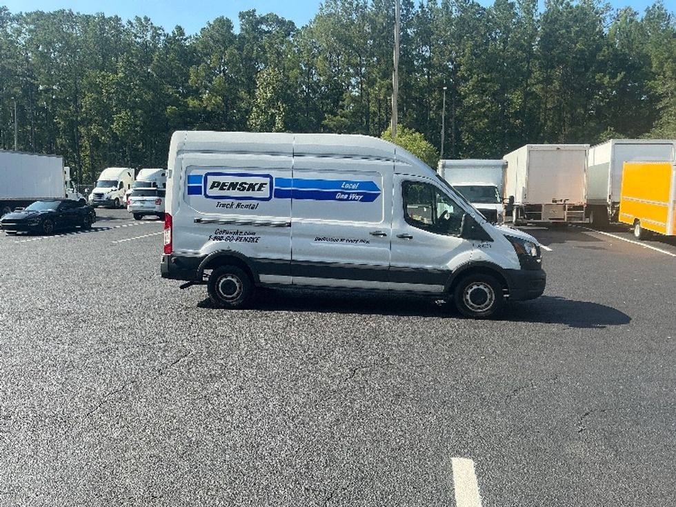 Cargo Van (Panel Van)-Light and Medium Duty Trucks-Ford-2022-Transit 250-Jacksonville-FL-145,770\n\t\tmiles-$ 28,000 - Image 14