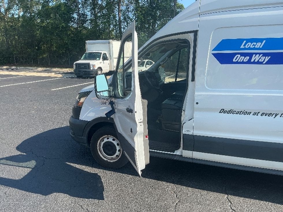 Cargo Van (Panel Van)-Light and Medium Duty Trucks-Ford-2022-Transit 250-Jacksonville-FL-145,770\n\t\tmiles-$ 28,000 - Image 15