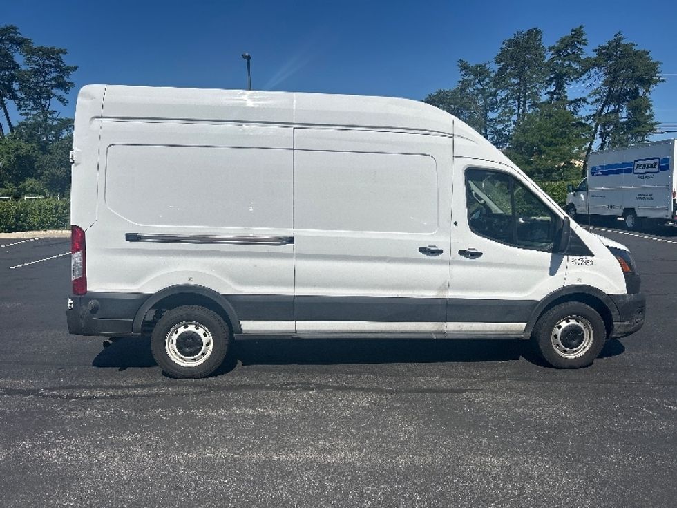Cargo Van (Panel Van)-Light and Medium Duty Trucks-Ford-2022-Transit 250-Jessup-MD-63,455\n\t\tmiles-$ 38,250 - Image 14