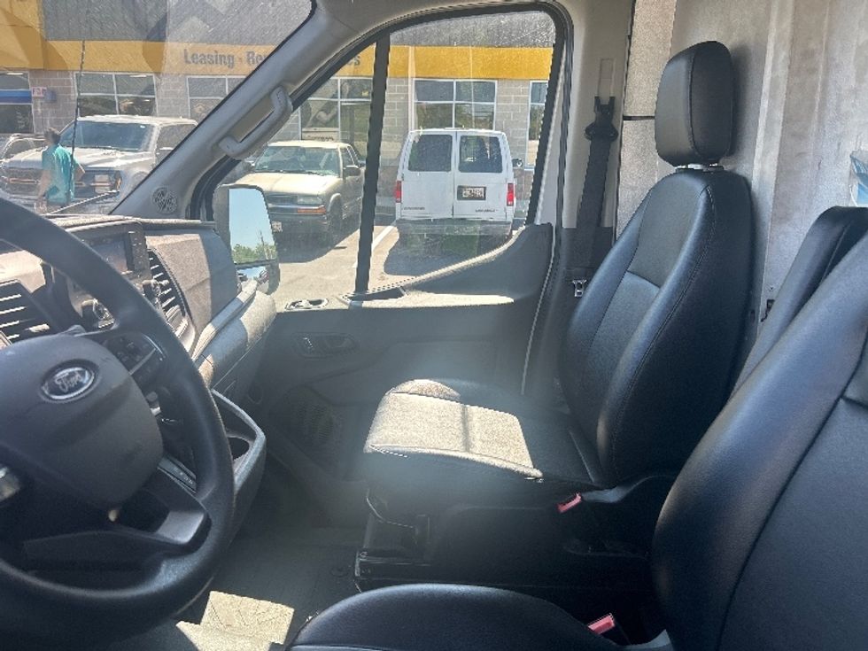 Cargo Van (Panel Van)-Light and Medium Duty Trucks-Ford-2022-Transit 250-Jessup-MD-63,455\n\t\tmiles-$ 38,250 - Image 18