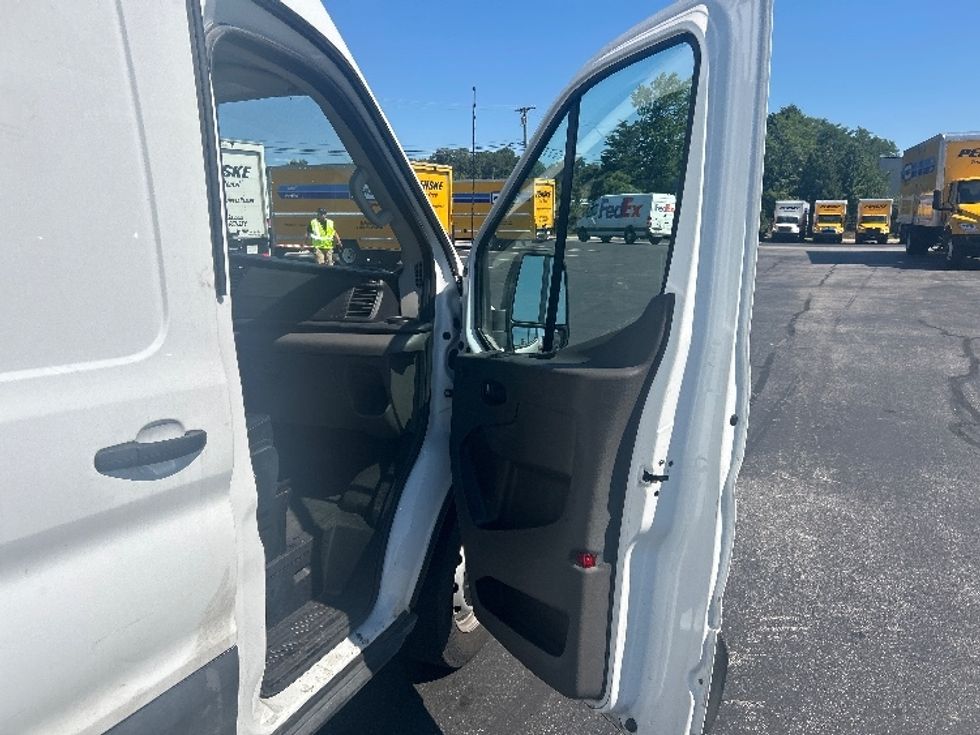 Cargo Van (Panel Van)-Light and Medium Duty Trucks-Ford-2022-Transit 250-Jessup-MD-63,455\n\t\tmiles-$ 38,250 - Image 19