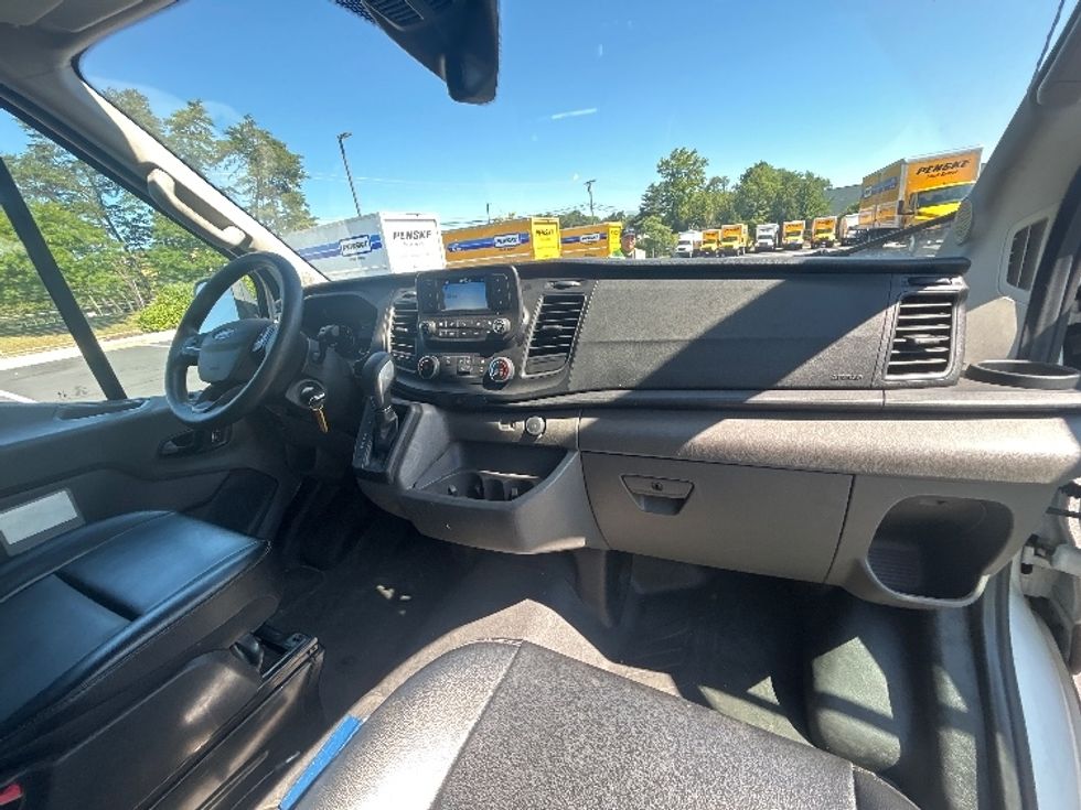 Cargo Van (Panel Van)-Light and Medium Duty Trucks-Ford-2022-Transit 250-Jessup-MD-63,455\n\t\tmiles-$ 38,250 - Image 20