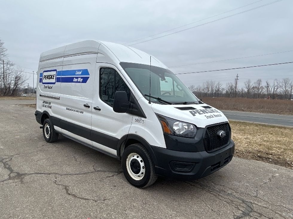 Cargo Van (Panel Van)-Light and Medium Duty Trucks-Ford-2022-Transit 250-Kalamazoo-MI-109,750\n\t\tmiles-$ 34,500 - Image 1