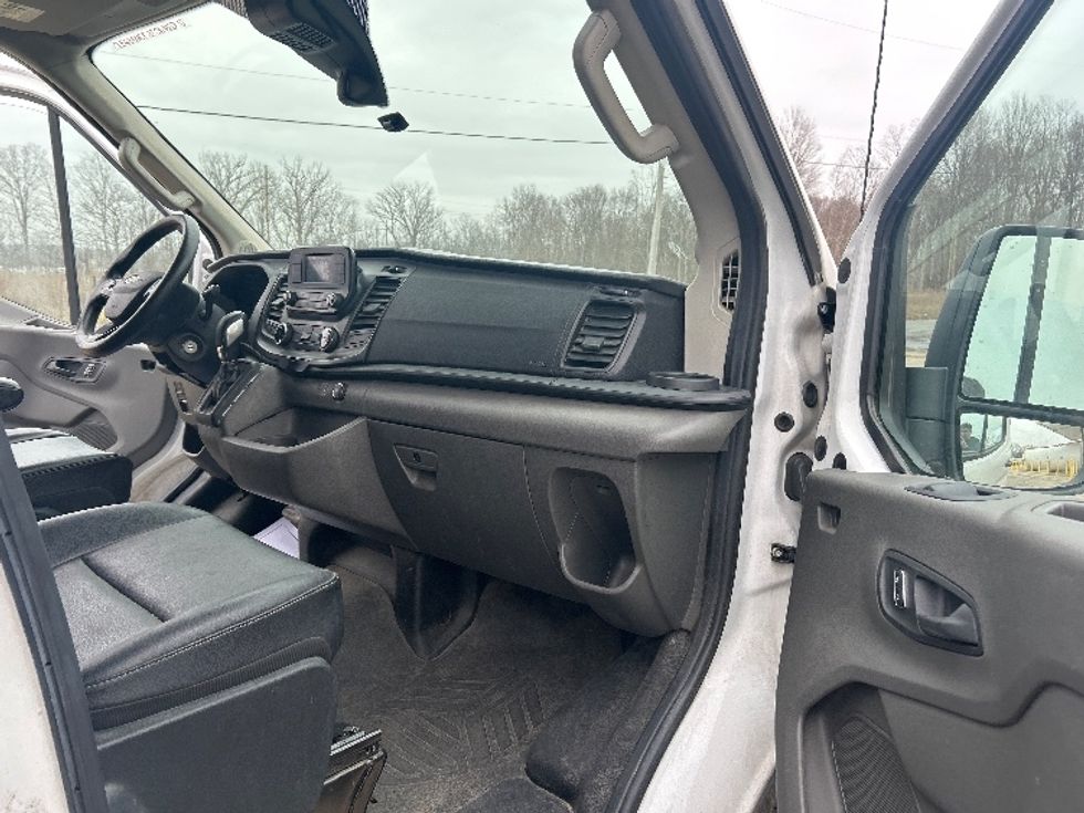 Cargo Van (Panel Van)-Light and Medium Duty Trucks-Ford-2022-Transit 250-Kalamazoo-MI-109,750\n\t\tmiles-$ 34,500 - Image 20