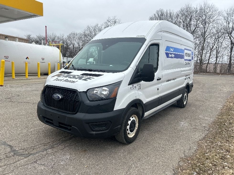 Cargo Van (Panel Van)-Light and Medium Duty Trucks-Ford-2022-Transit 250-Kalamazoo-MI-109,750\n\t\tmiles-$ 34,500 - Image 3