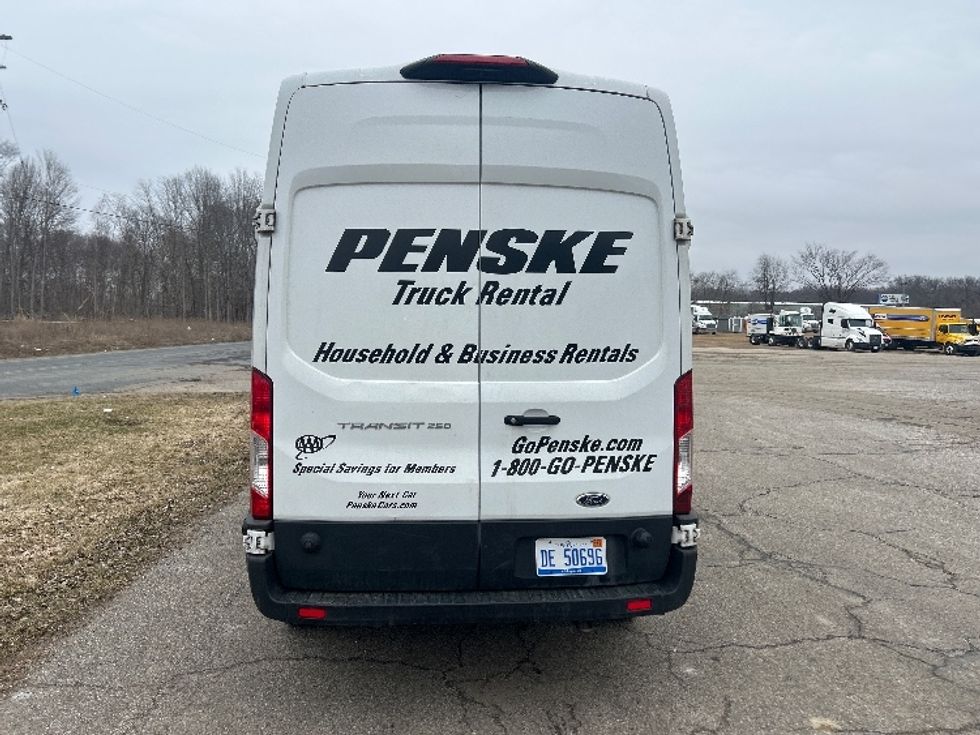 Cargo Van (Panel Van)-Light and Medium Duty Trucks-Ford-2022-Transit 250-Kalamazoo-MI-109,750\n\t\tmiles-$ 34,500 - Image 7