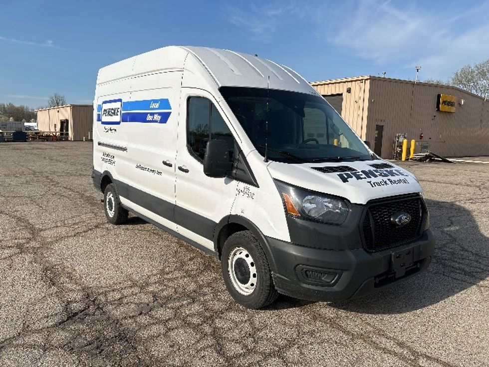 Cargo Van (Panel Van)-Light and Medium Duty Trucks-Ford-2022-Transit 250-Kalamazoo-MI-81,854\n\t\tmiles-$ 38,250 - Image 1
