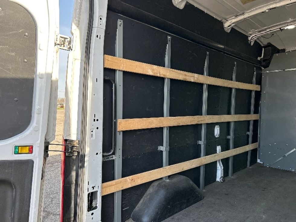 Cargo Van (Panel Van)-Light and Medium Duty Trucks-Ford-2022-Transit 250-Kalamazoo-MI-81,854\n\t\tmiles-$ 38,250 - Image 10