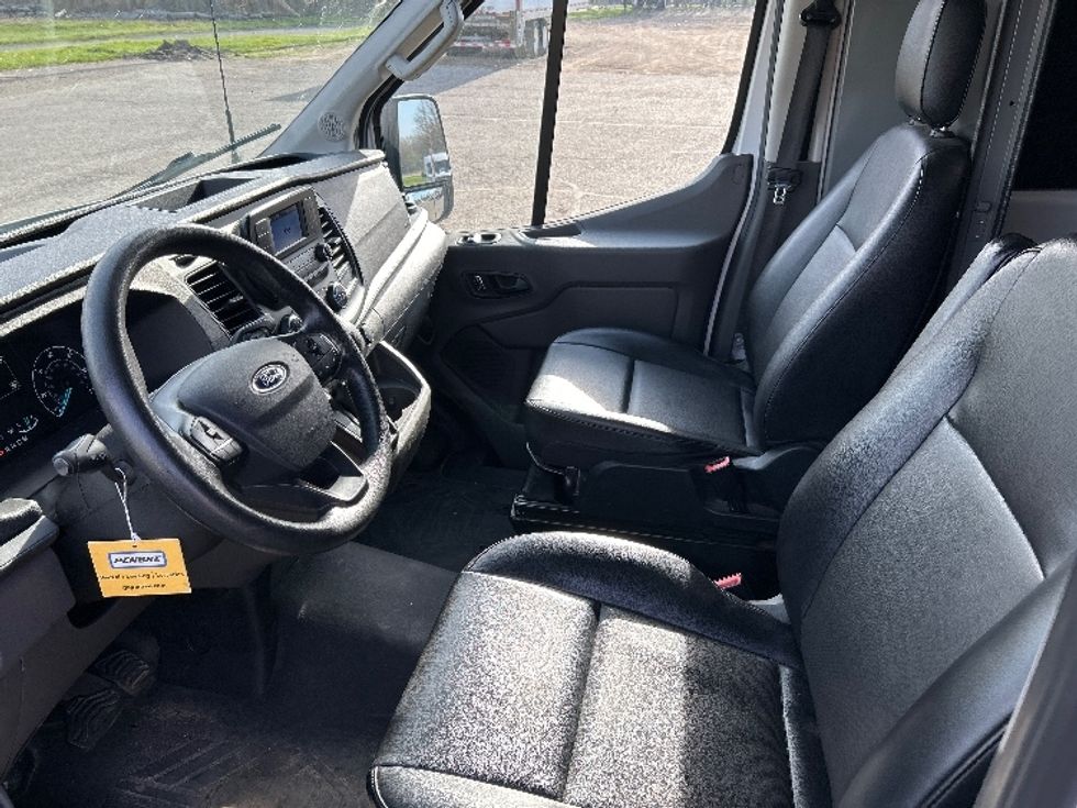 Cargo Van (Panel Van)-Light and Medium Duty Trucks-Ford-2022-Transit 250-Kalamazoo-MI-81,854\n\t\tmiles-$ 38,250 - Image 18