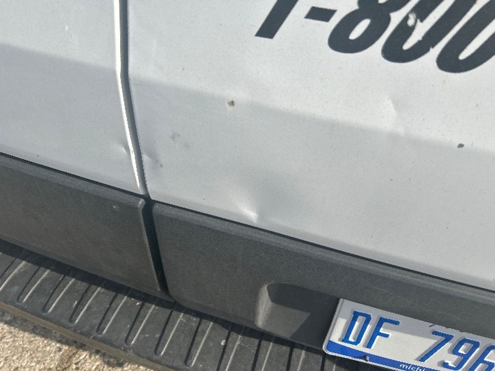 Cargo Van (Panel Van)-Light and Medium Duty Trucks-Ford-2022-Transit 250-Kalamazoo-MI-81,854\n\t\tmiles-$ 38,250 - Image 24