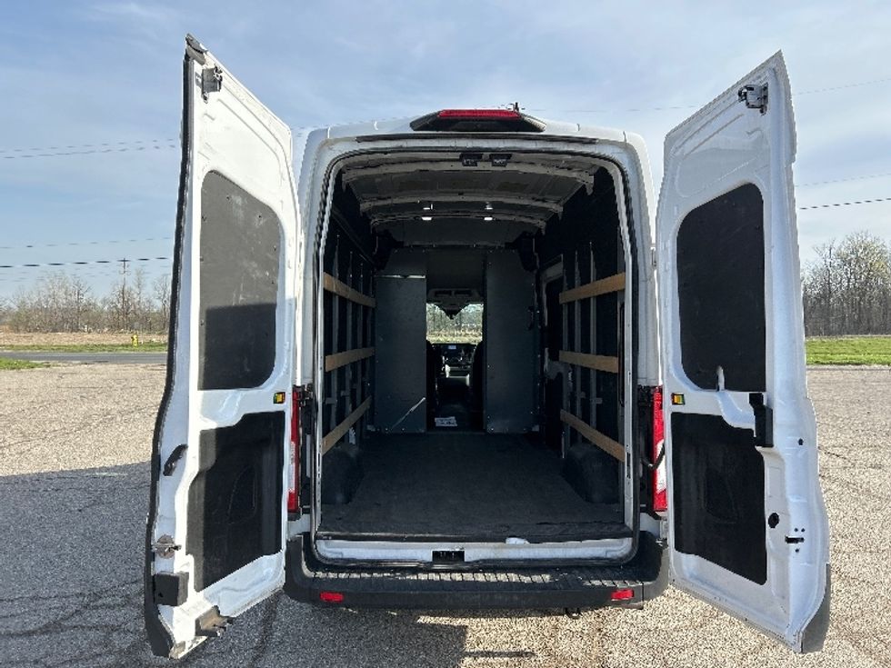 Cargo Van (Panel Van)-Light and Medium Duty Trucks-Ford-2022-Transit 250-Kalamazoo-MI-81,854\n\t\tmiles-$ 38,250 - Image 8