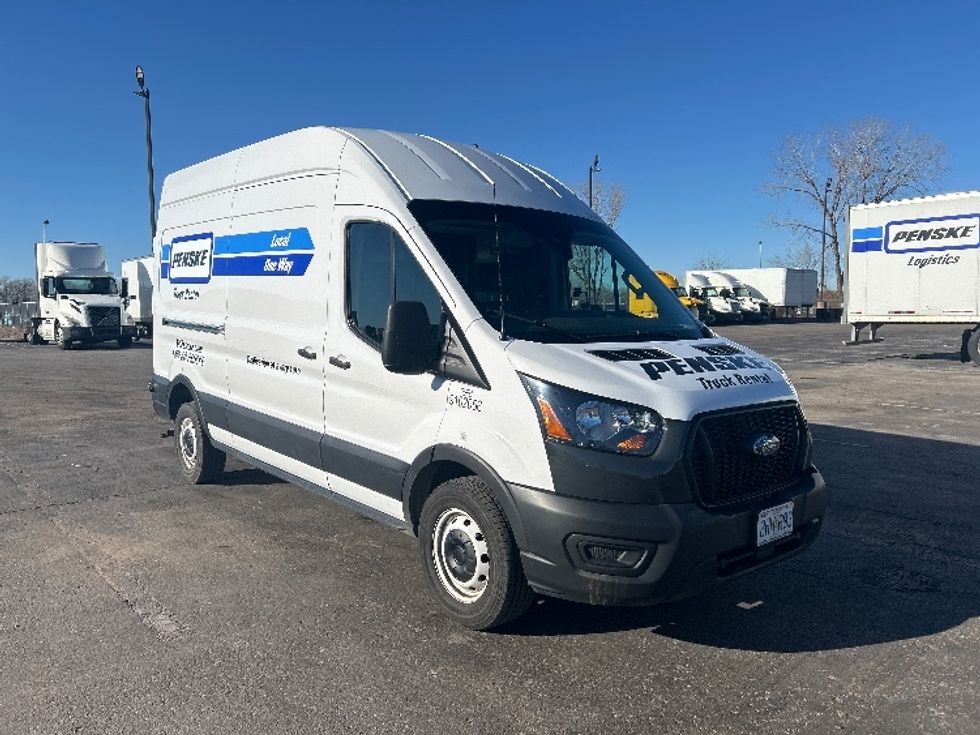 Cargo Van (Panel Van)-Light and Medium Duty Trucks-Ford-2022-Transit 250-Kansas City-MO-109,965\n\t\tmiles-$ 30,500 - Image 1