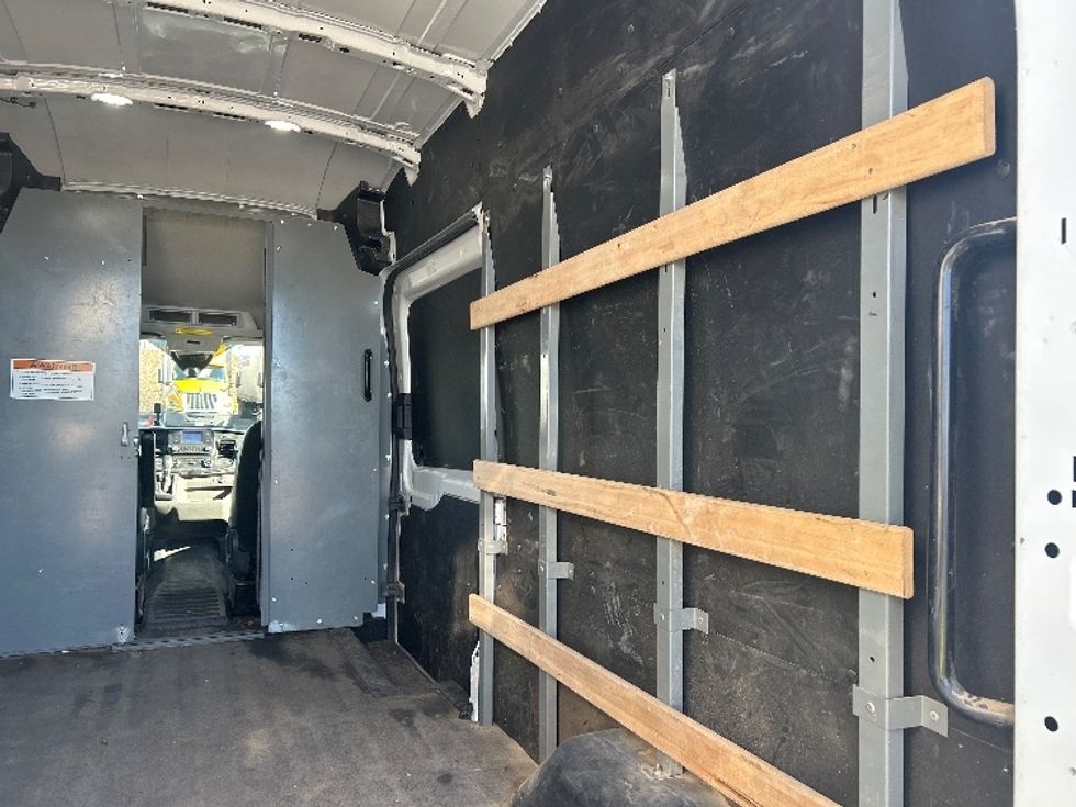 Cargo Van (Panel Van)-Light and Medium Duty Trucks-Ford-2022-Transit 250-Kansas City-MO-109,965\n\t\tmiles-$ 30,500 - Image 11