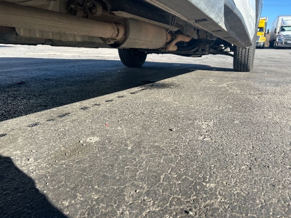 Cargo Van (Panel Van)-Light and Medium Duty Trucks-Ford-2022-Transit 250-Kansas City-MO-109,965\n\t\tmiles-$ 30,500 - Image 13