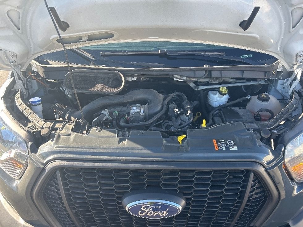 Cargo Van (Panel Van)-Light and Medium Duty Trucks-Ford-2022-Transit 250-Kansas City-MO-109,965\n\t\tmiles-$ 30,500 - Image 22
