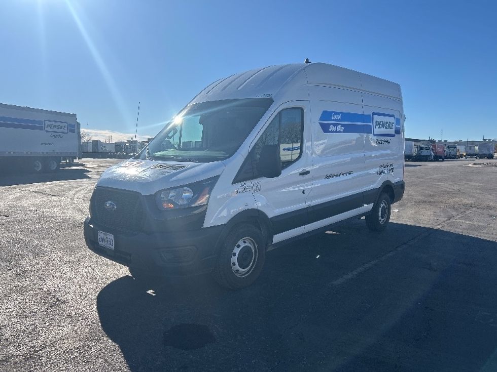 Cargo Van (Panel Van)-Light and Medium Duty Trucks-Ford-2022-Transit 250-Kansas City-MO-109,965\n\t\tmiles-$ 30,500 - Image 3